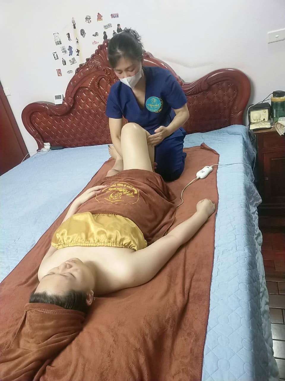 Cách massage body cho mẹ sau sinh