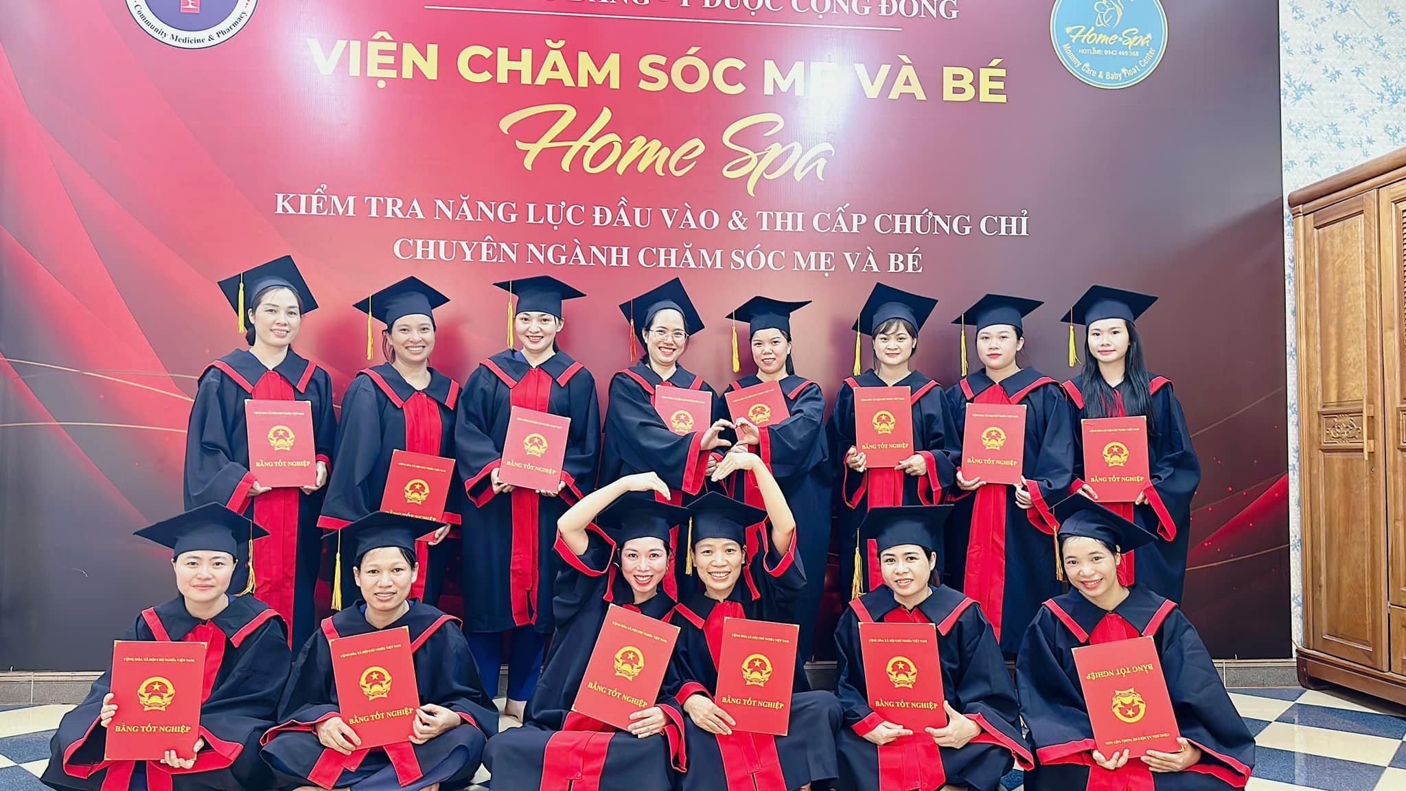 Đào tạo học nghề chăm sóc mẹ và bé