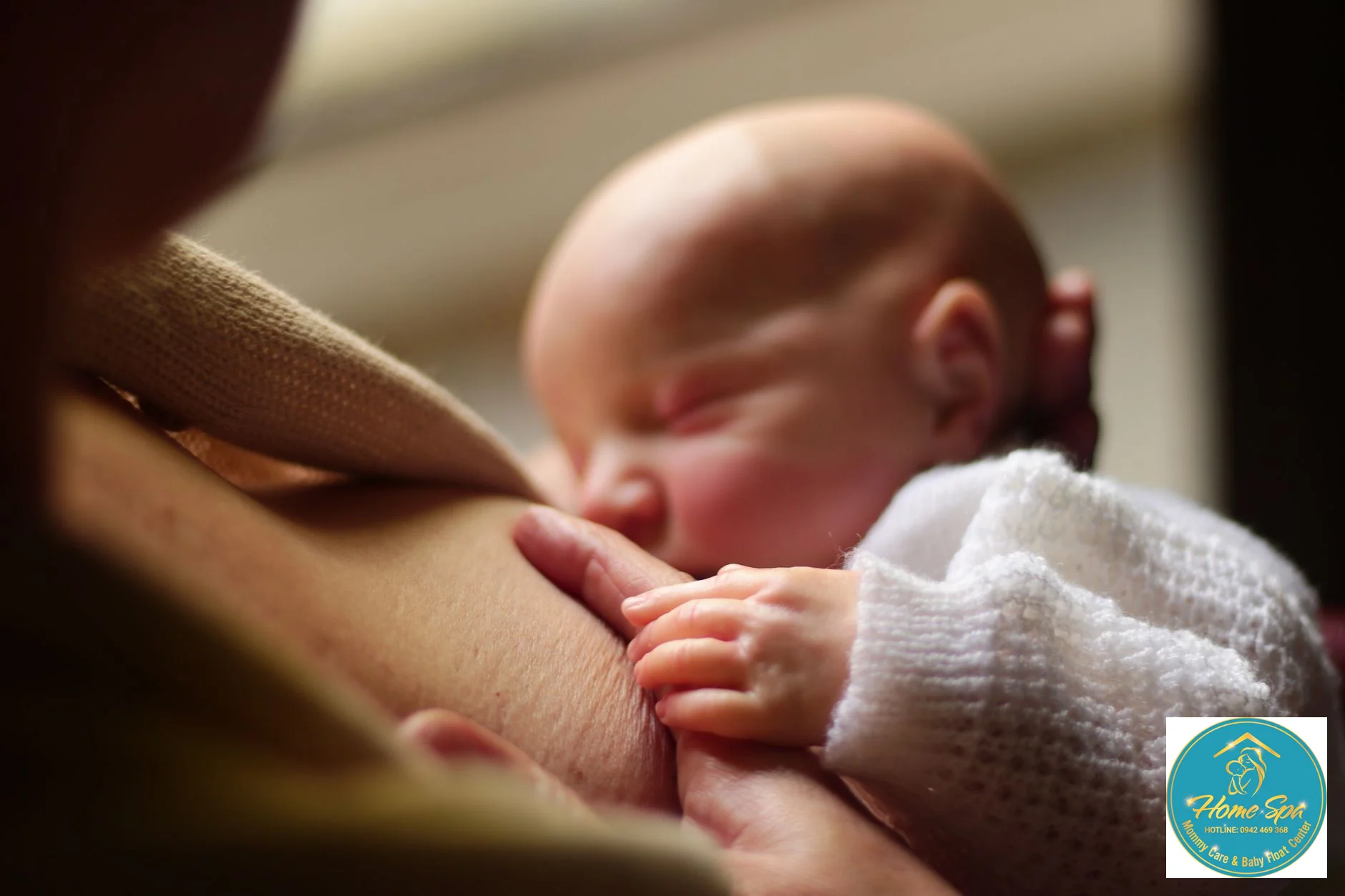 professional photo of a mother gently touching her breast with a concerned expression, soft lighting, focus on a red, slightly swollen area, 1024x1024