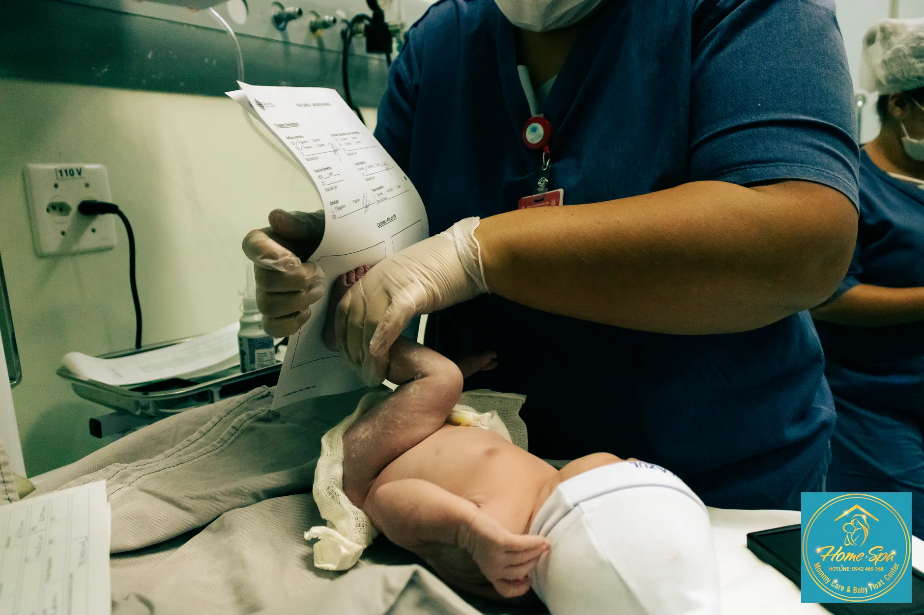 professional photo of a nurse gently bathing a newborn, focus on safe handling and clean environment, 1024x1024