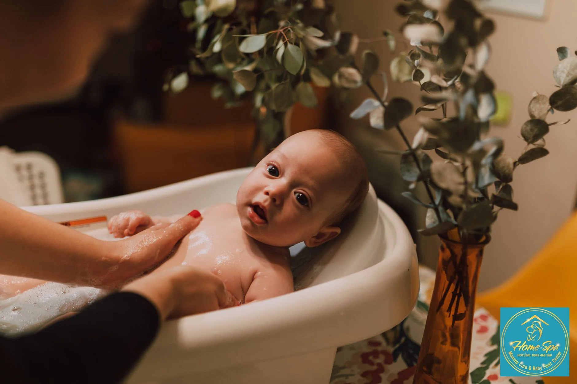 professional photo of a father gently bathing his newborn baby in a small tub at home, soft light, cozy atmosphere, 1024x1024