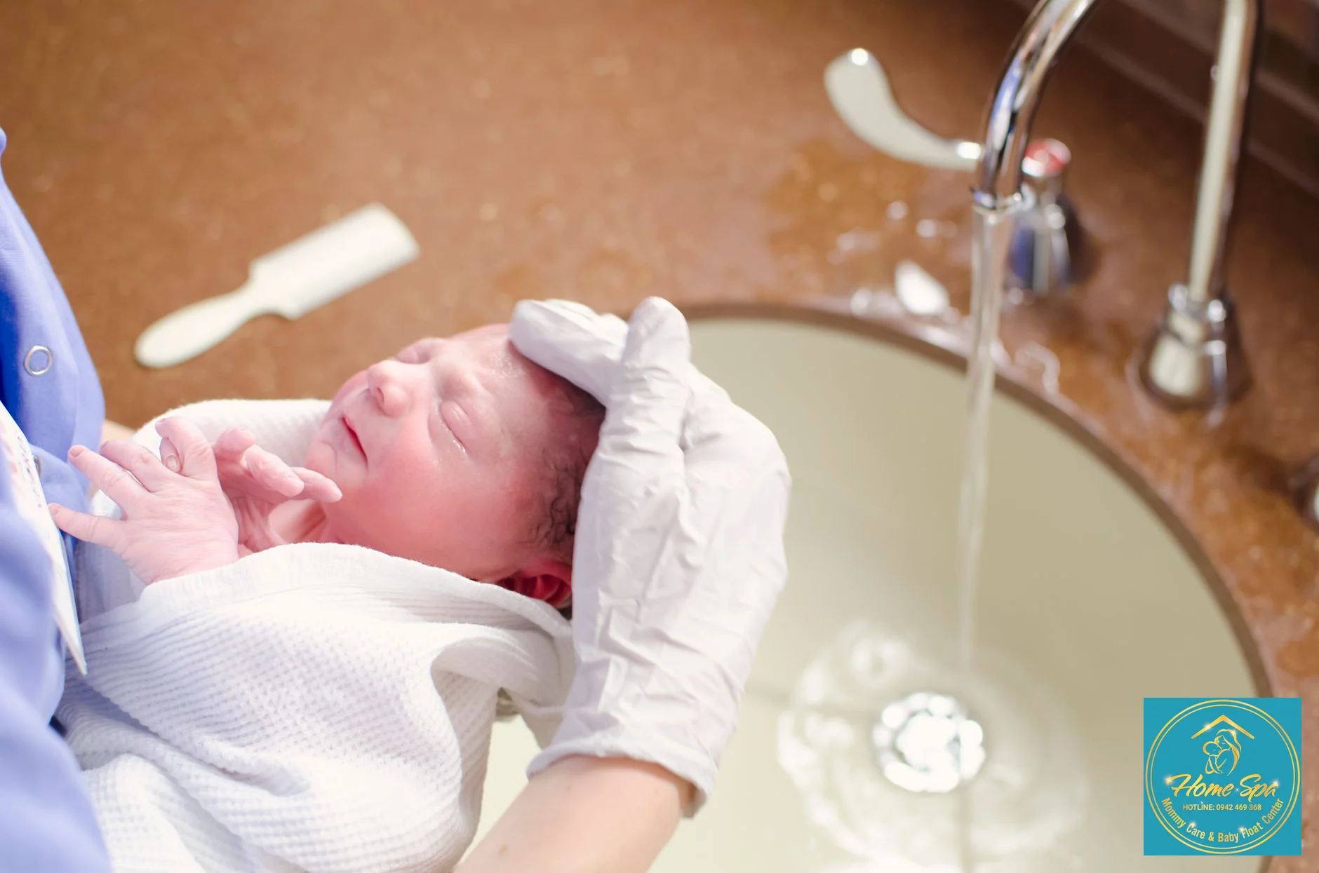 smiling professional nurse gently bathing a newborn baby in a warm room, close-up, 1024x1024